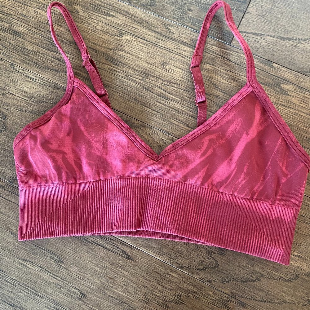 Lululemon Ebb to Street Bra- size 4